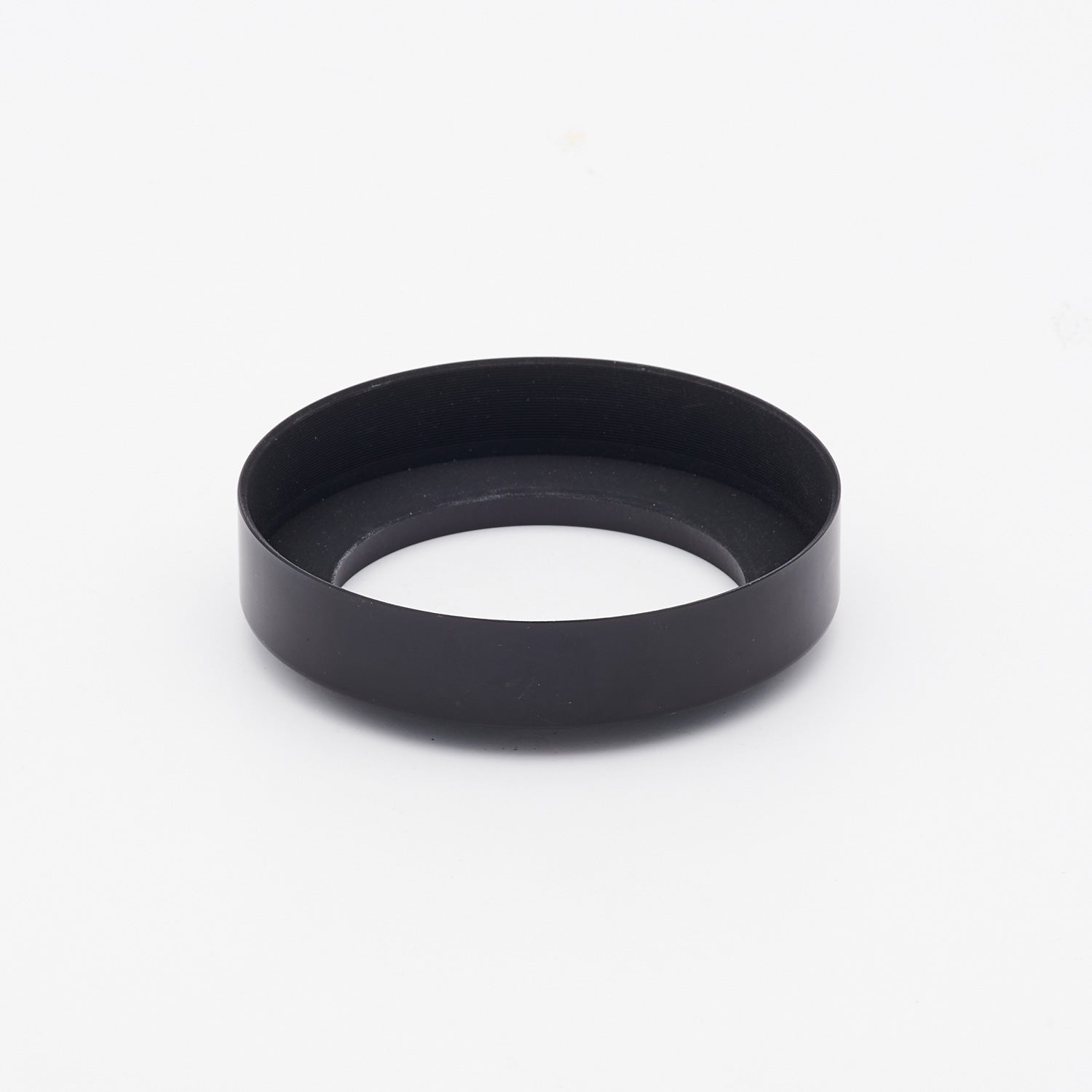 Hasselblad lens hood 50 (int. S/N 0088)