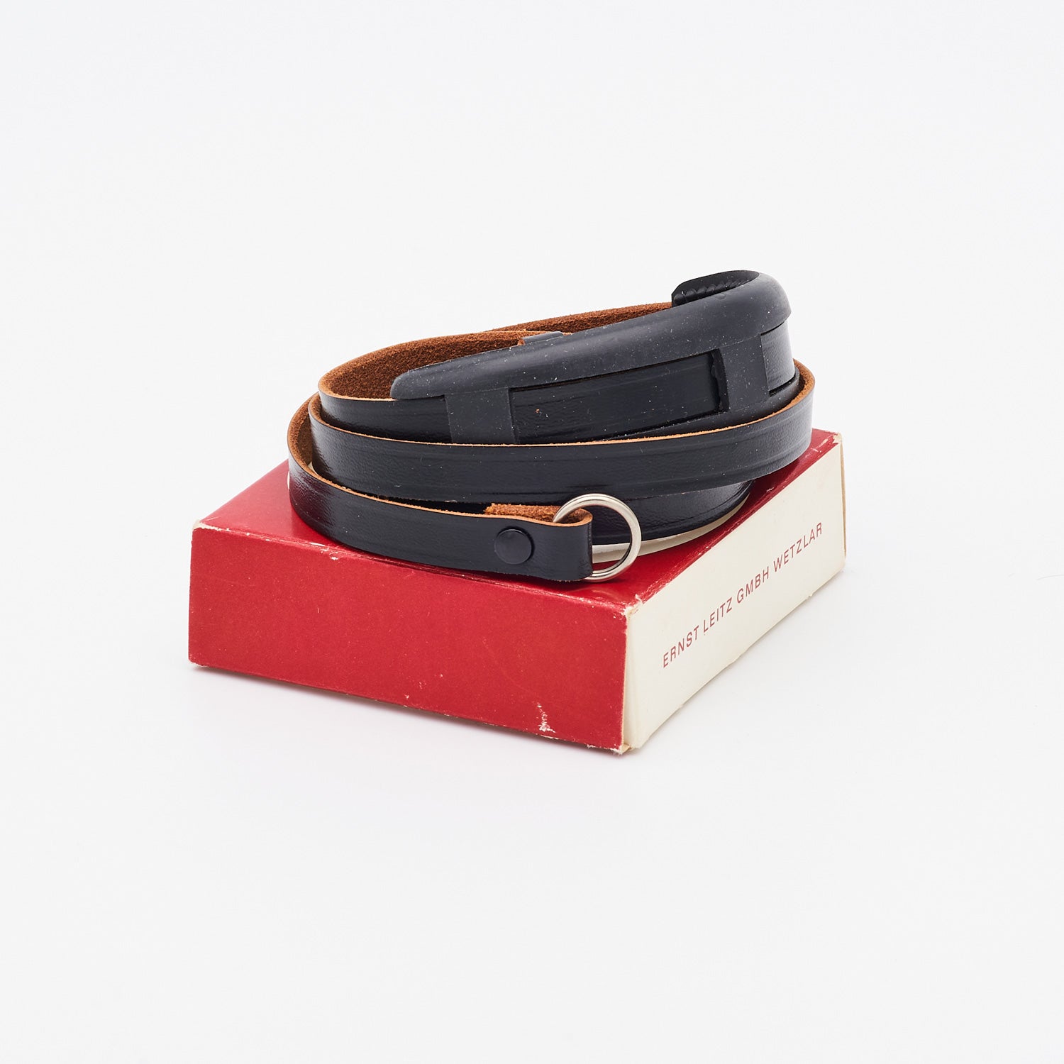 Leitz Wetzlar leather strap 14092 (int. S/N 0140)