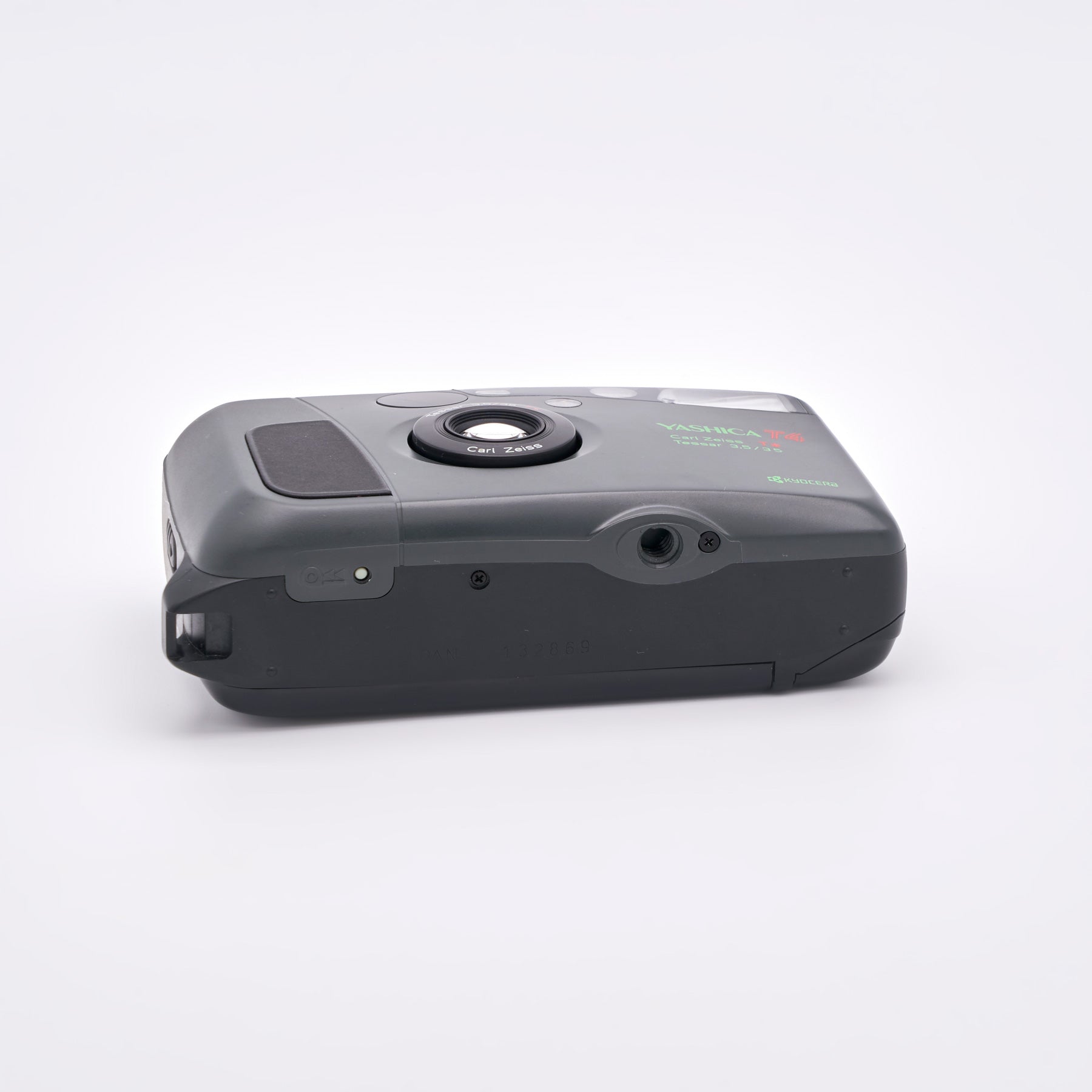 Yashica T4 (Safari) (S/N 132869)