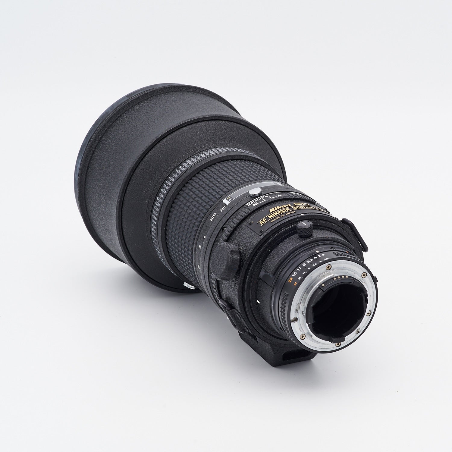 Nikon AF Nikkor 2.8/300mm ED (S/N 302252)