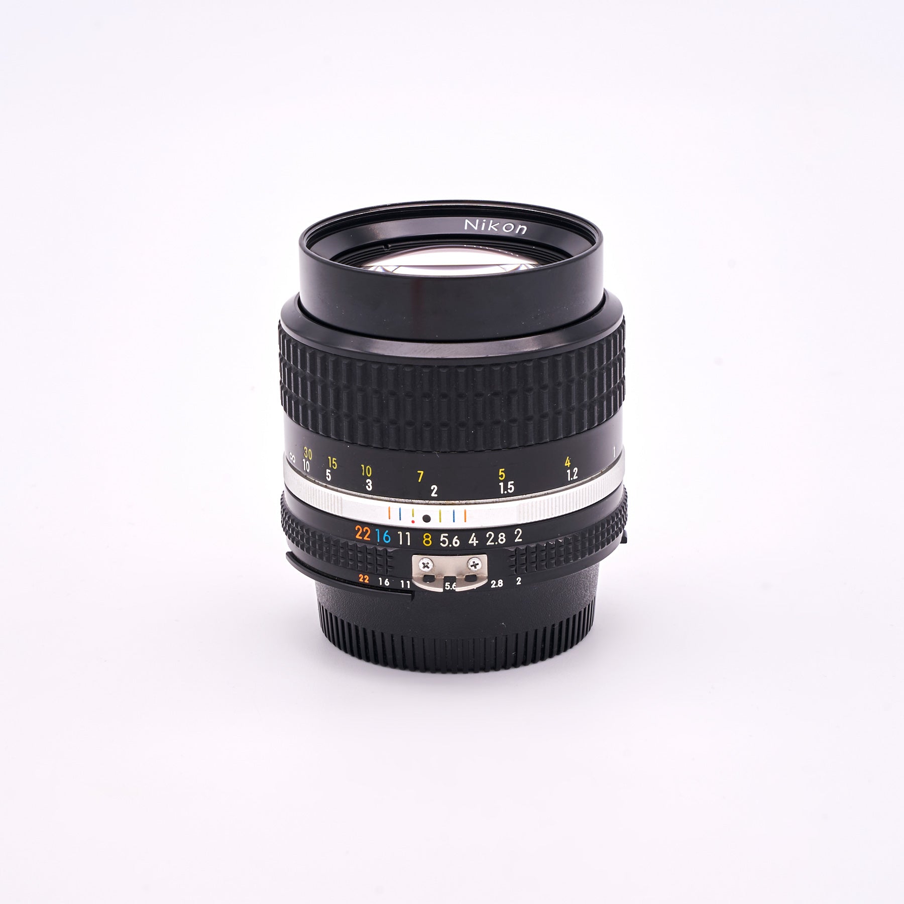 Nikon Nikkor 2/85mm Ai-S (S/N 326468)
