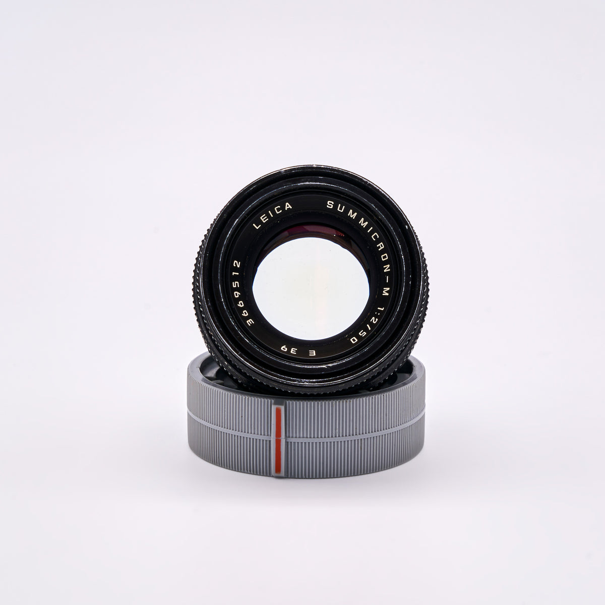 Leica Summicron-M 2/50mm (Type V, 11826) (S/N 3669512)