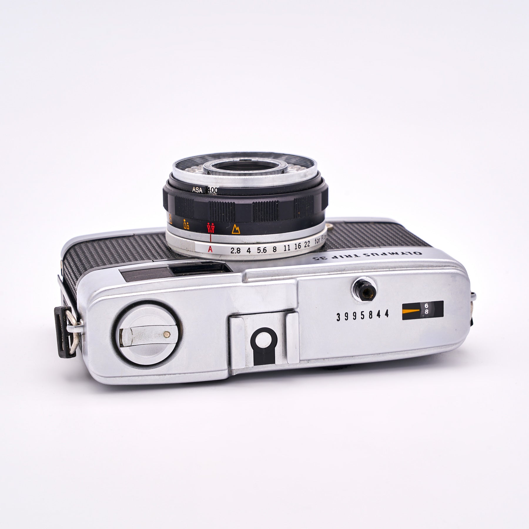 Olympus Trip 35 (S/N 3995844)