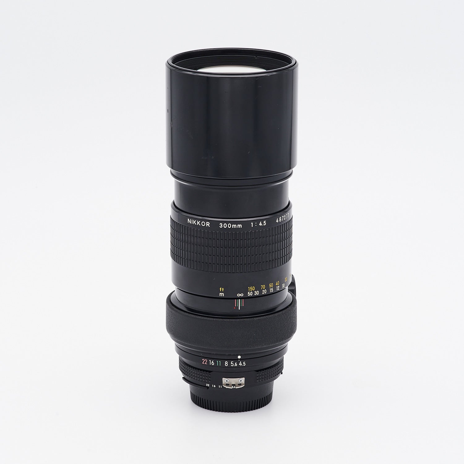 Nikon Nikkor 4.5/300mm Ai (S/N 487277)