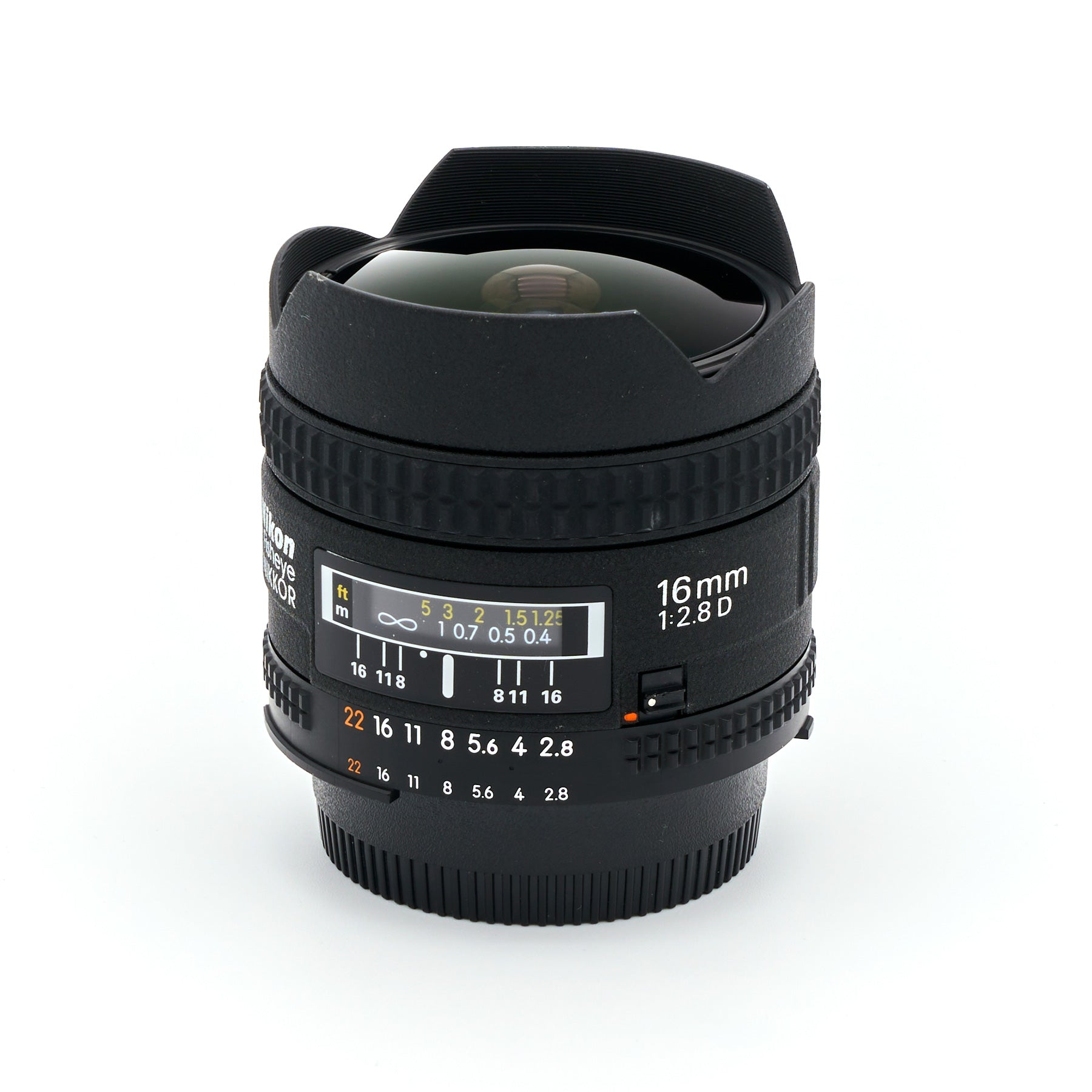 Nikon AF Fisheye Nikkor 2.8/16mm D (S/N 608582)