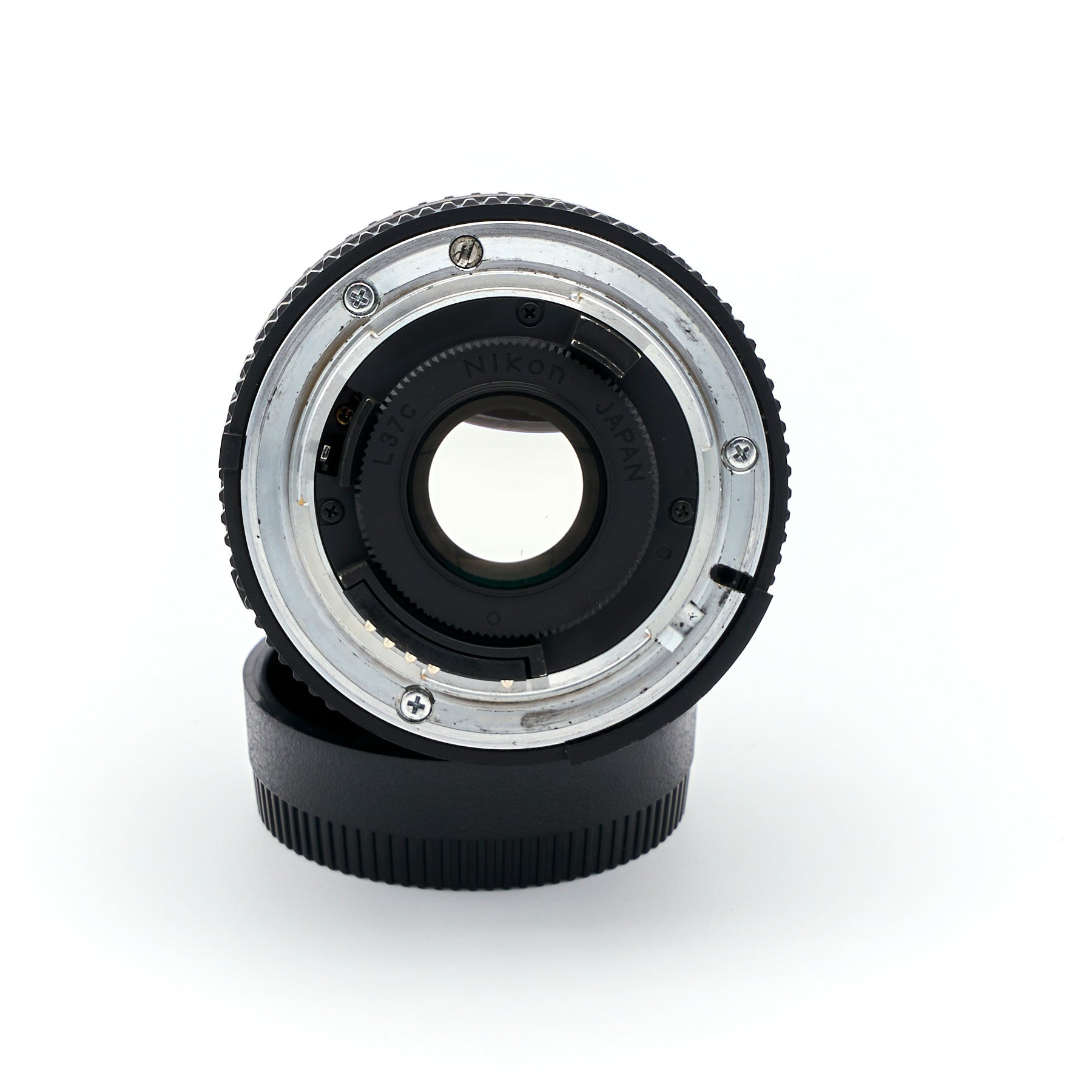 Nikon AF Fisheye Nikkor 2.8/16mm D (S/N 608582)