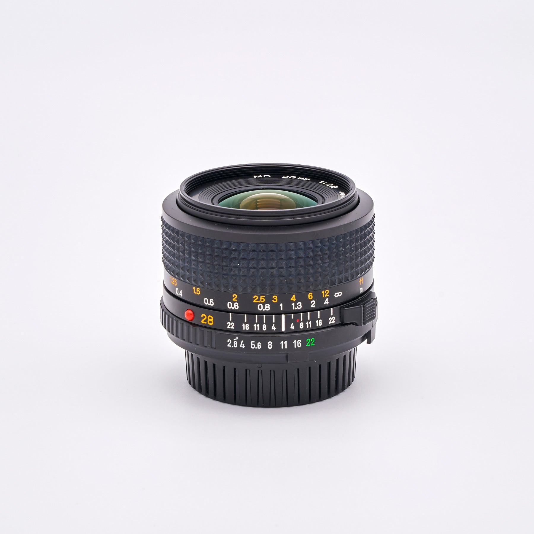 Minolta MD 2.8/28mm (S/N 9074871)