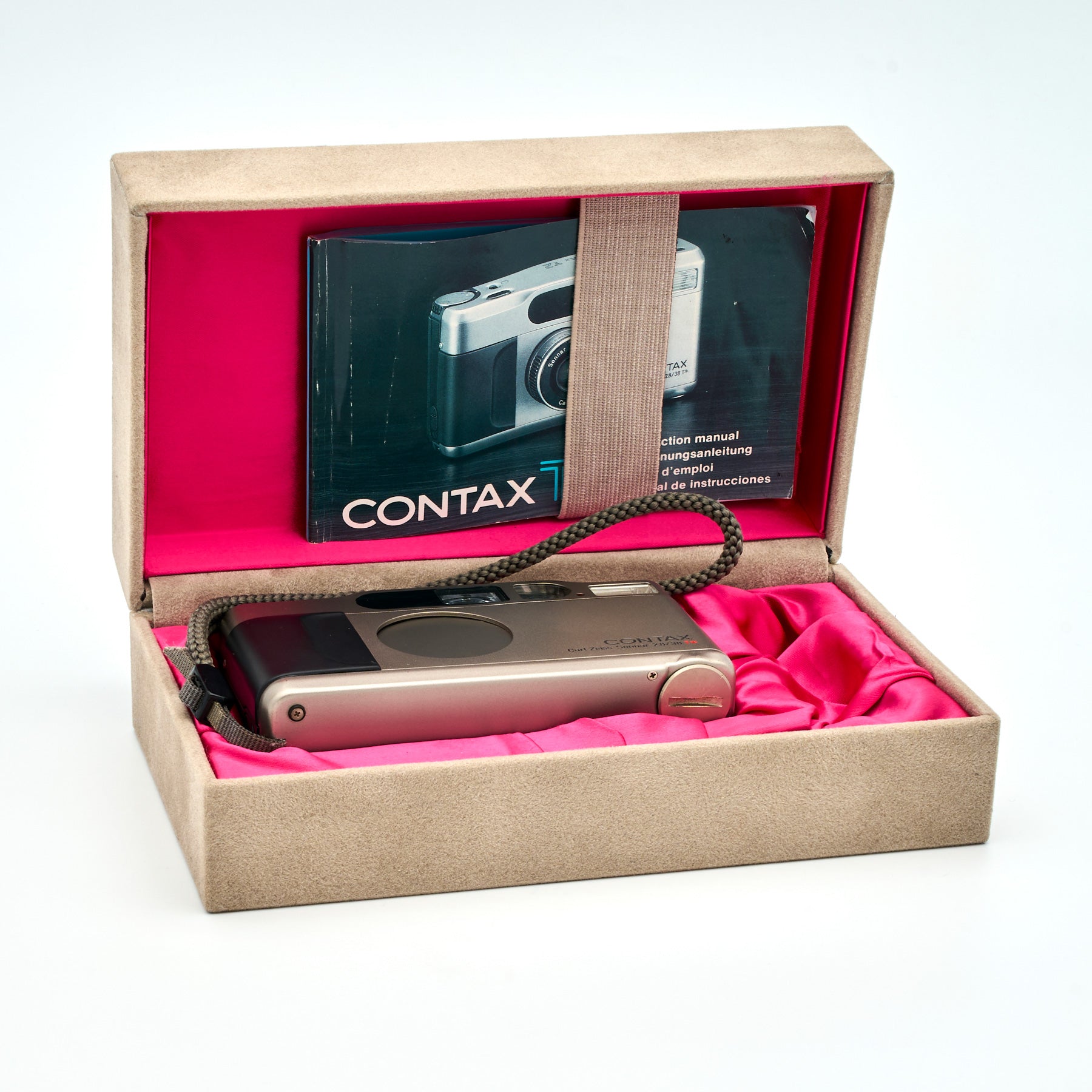 Contax T2 (S/N 011010)