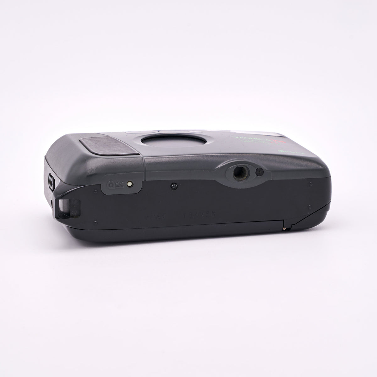 Yashica T4 (Safari) (S/N 134758)