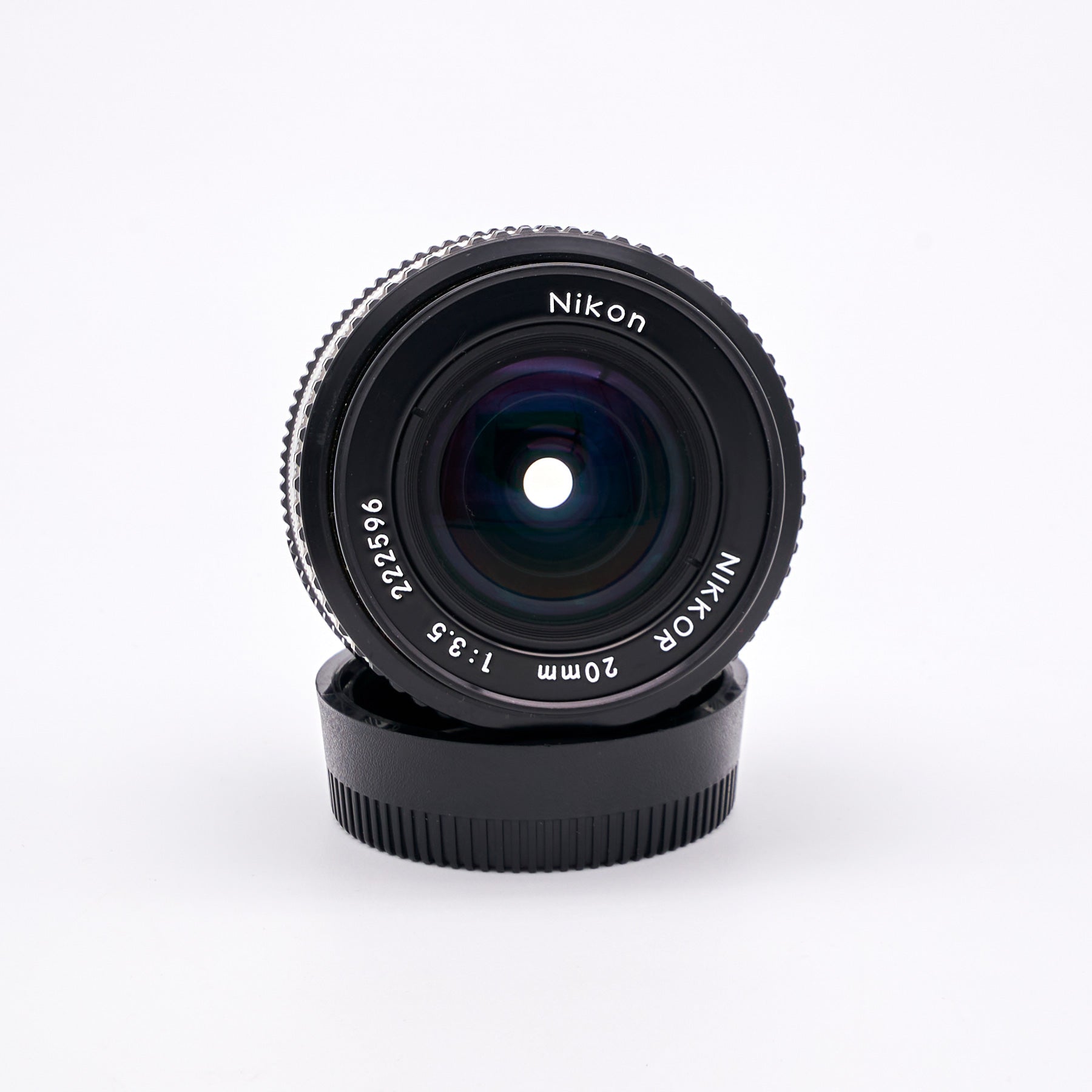 Nikon Nikkor 3.5/20mm Ai-S (S/N 222596)