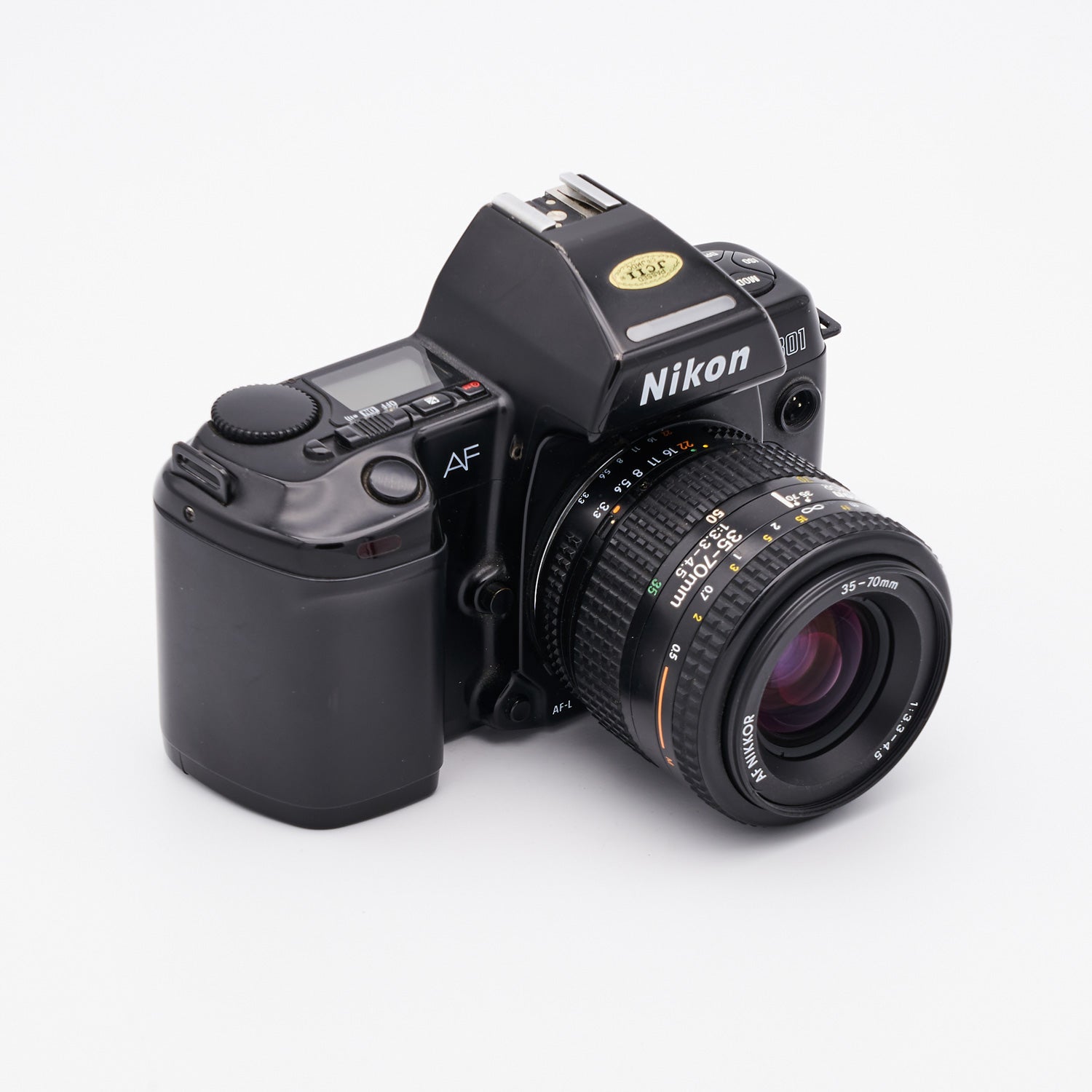 Nikon F-801 (S/N 2314385) Set inkl. Nikon AF Nikkor 3.3-4.5/35-70mm (S/N 5020021)