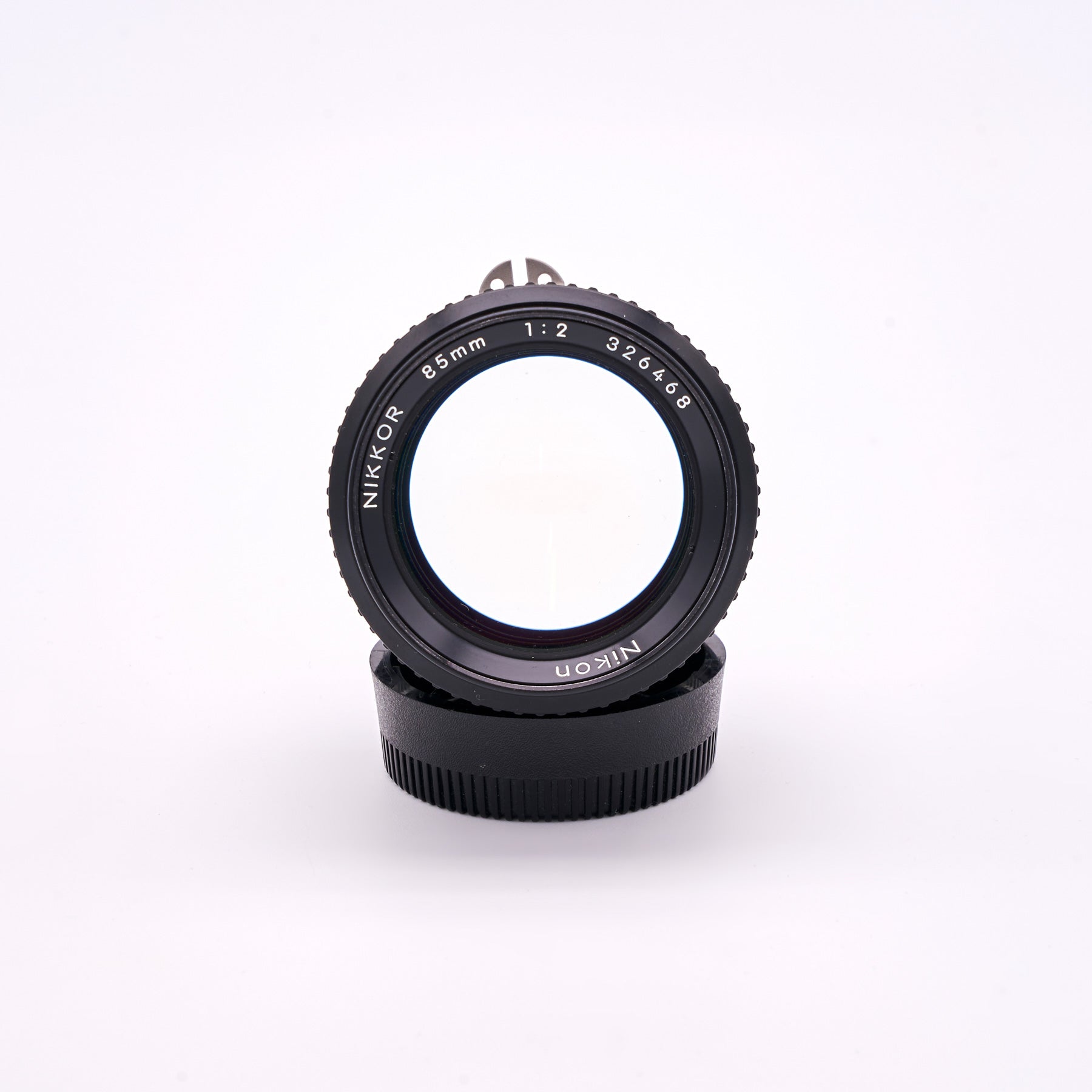 Nikon Nikkor 2/85mm Ai-S (S/N 326468)