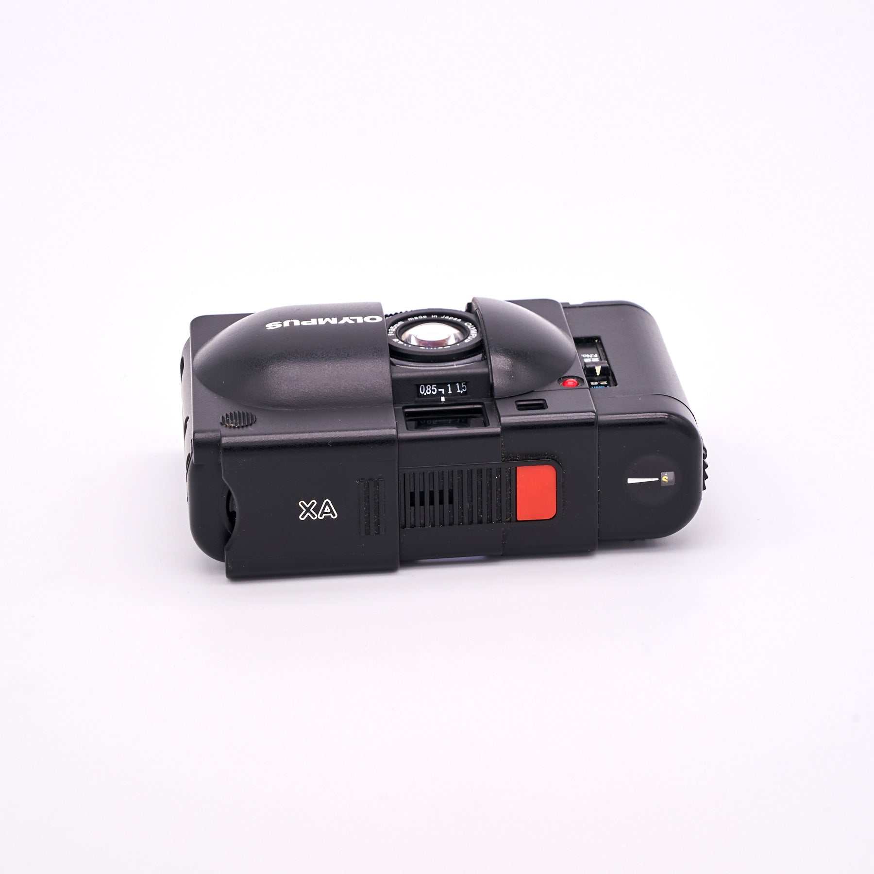 Olympus XA (S/N 3820413)
