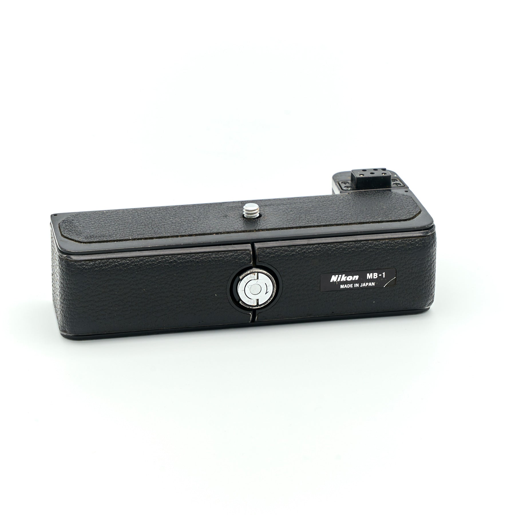 Nikon MD-2 (S/N 457142) inkl. Nikon MB-1 (int. S/N 0528)