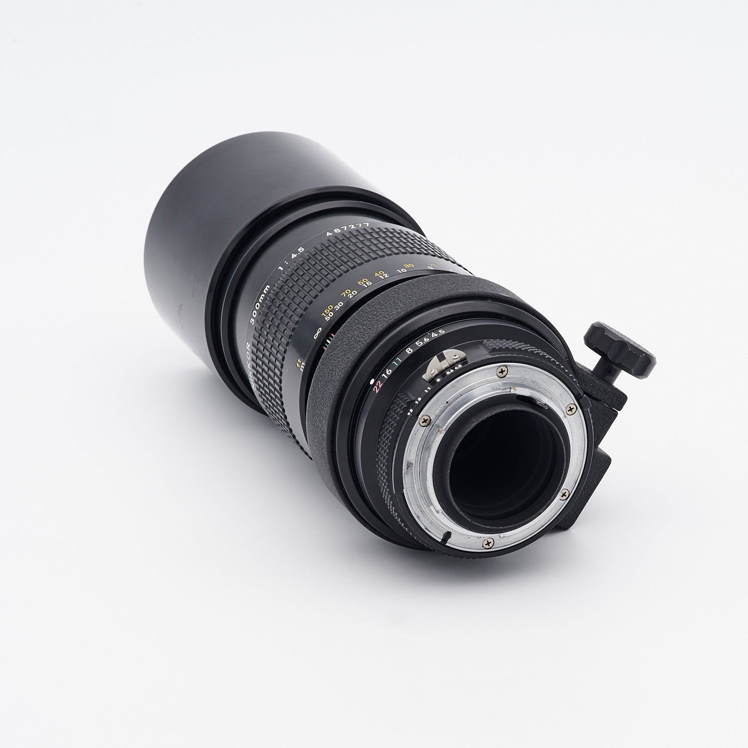 Nikon Nikkor 4.5/300mm Ai (S/N 487277)