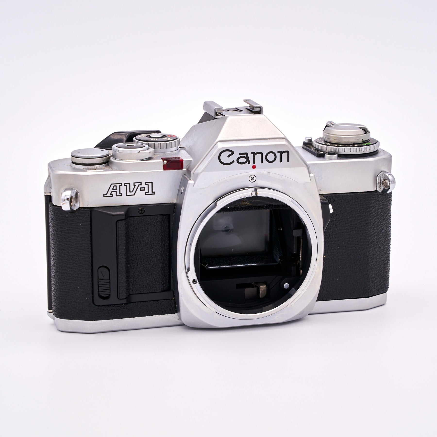 Canon AV-1 (S/N 545212)