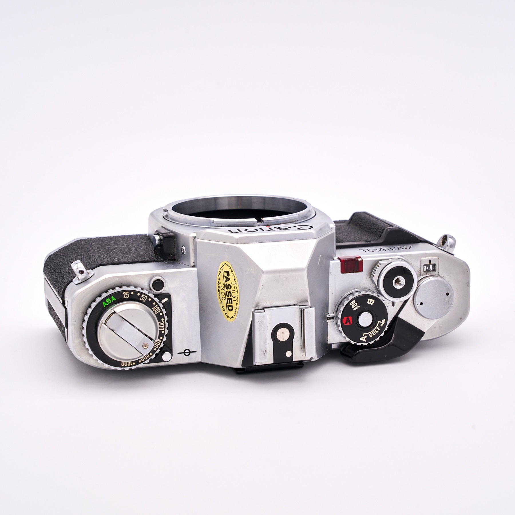 Canon AV-1 (S/N 545212)