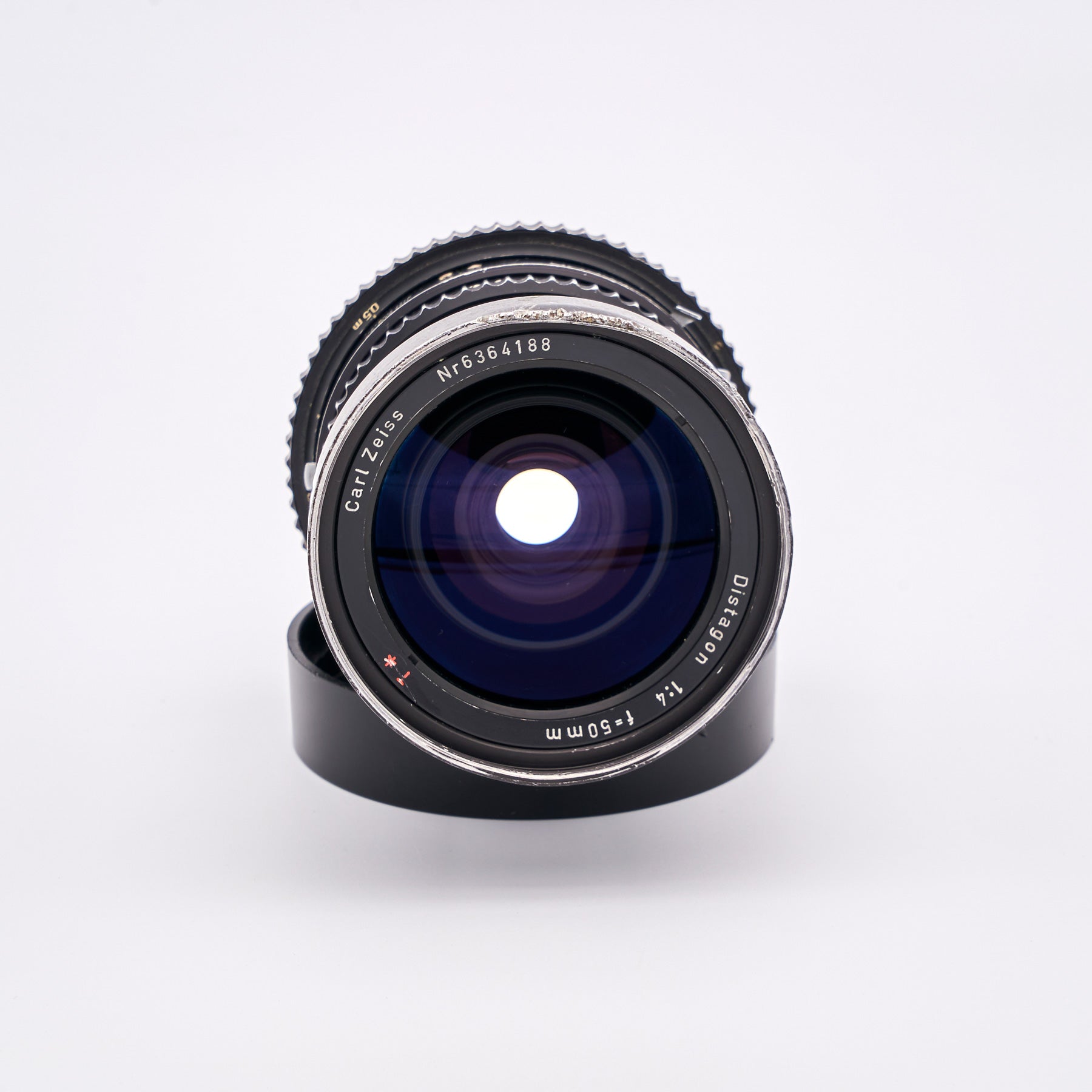 Carl Zeiss Distagon 4/50mm T* (Hasselblad V) (S/N 6364188)
