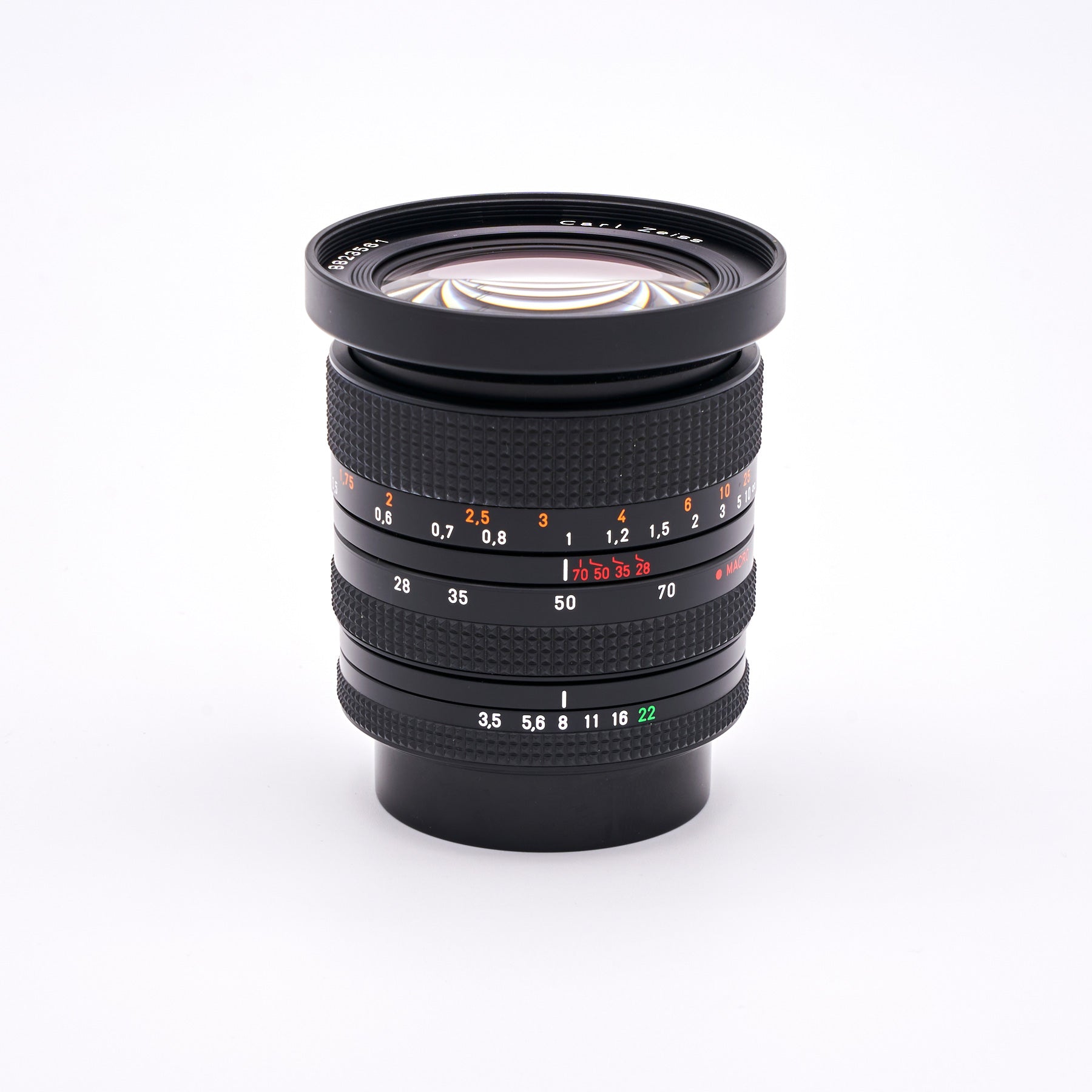 Carl Zeiss Vario-Sonnar 3.5-4.5/28-70mm T* (C/Y) (S/N 8823561)