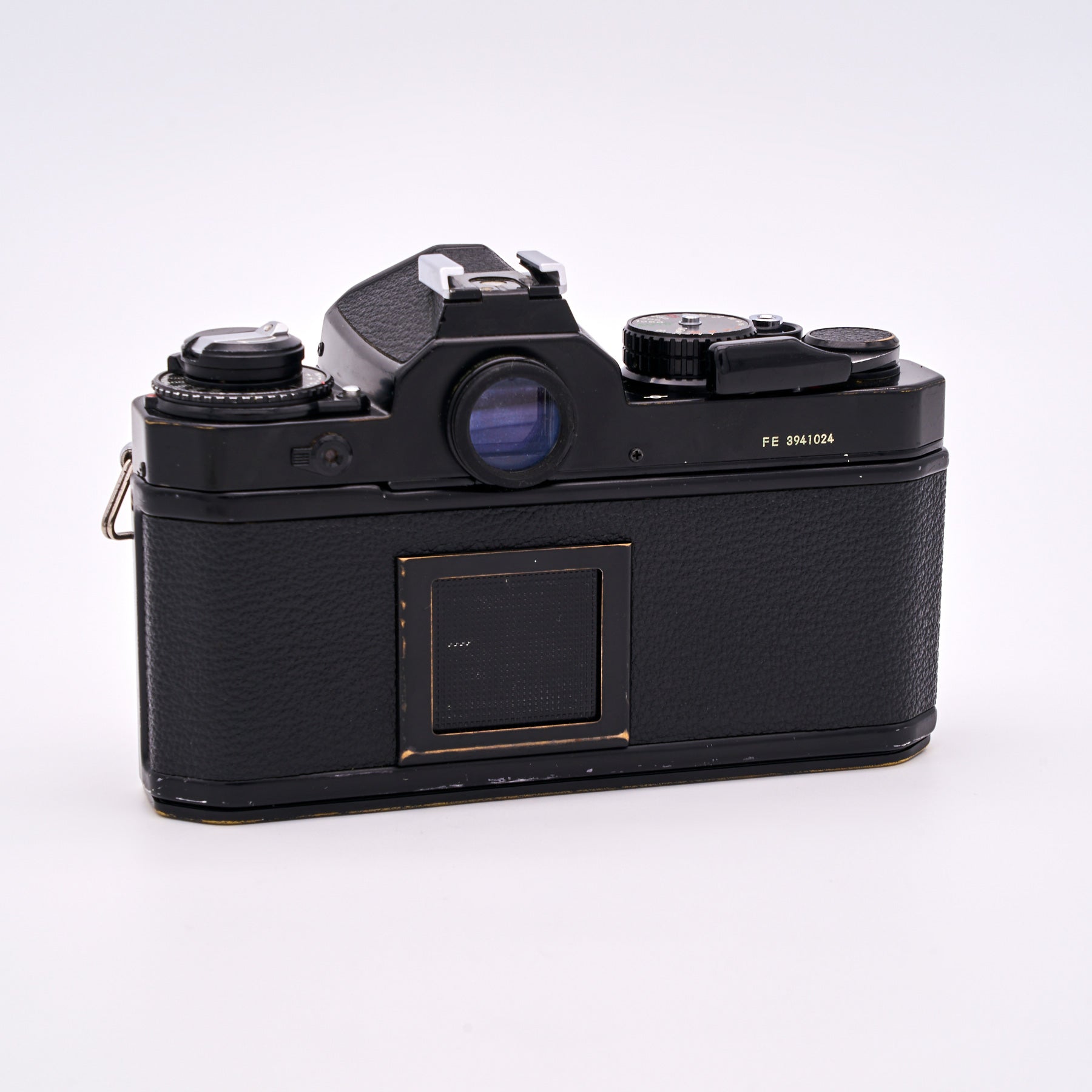 Nikon FE (S/N FE 3941024)