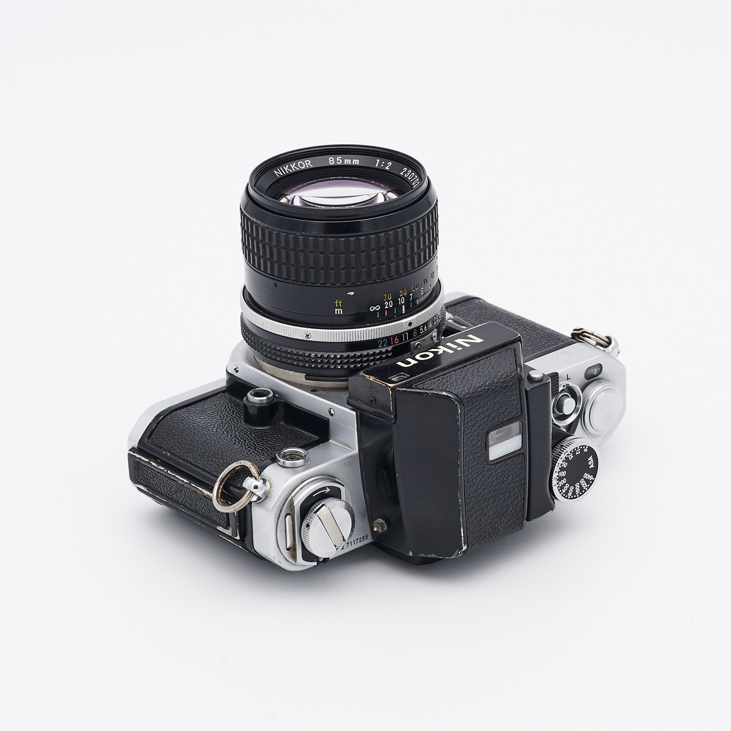 Nikon F2 (S/N F2 7117285) DP-1 Photomic Set inkl. Nikon Nikkor 2/85 AI (S/N 230703)