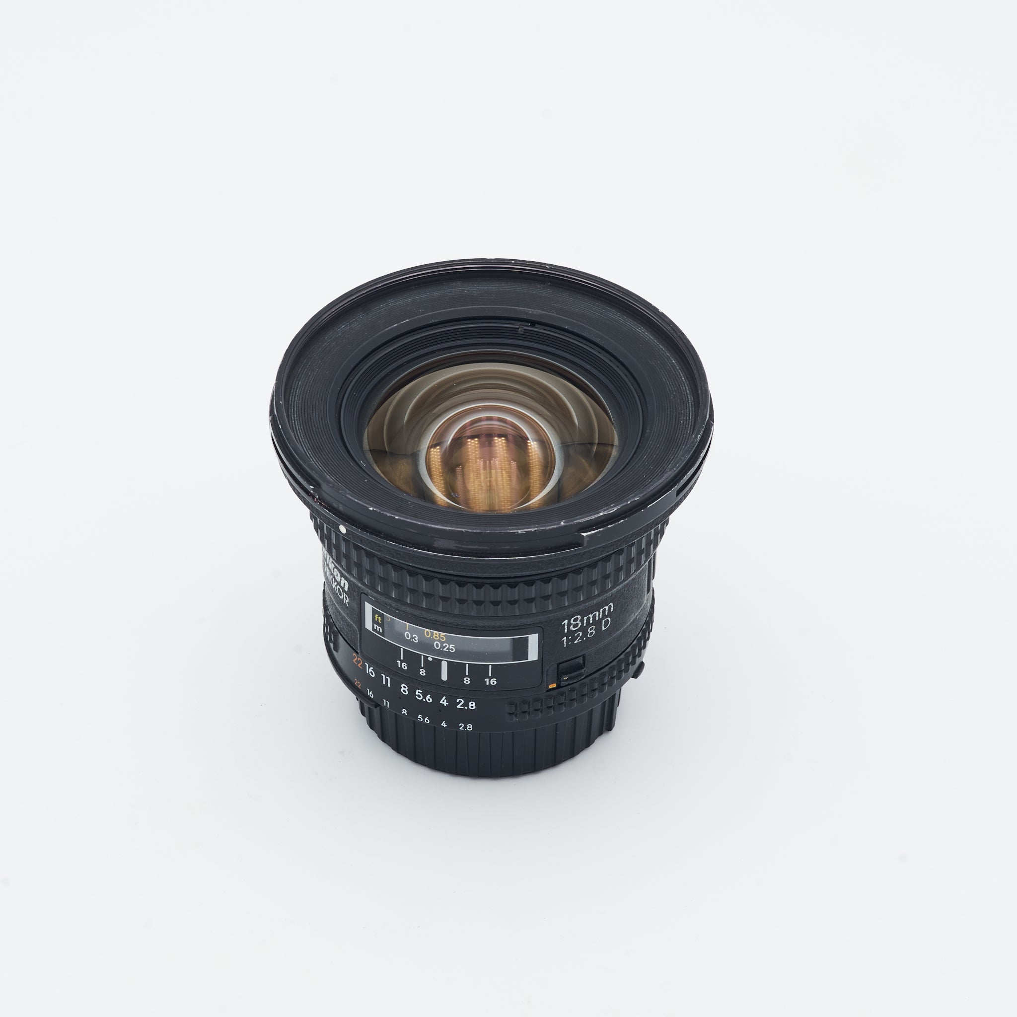Nikon AF Nikkor 2.8/18mm D (S/N 203540)